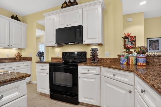 6 Raven Glass Ln, Bluffton, SC 29909