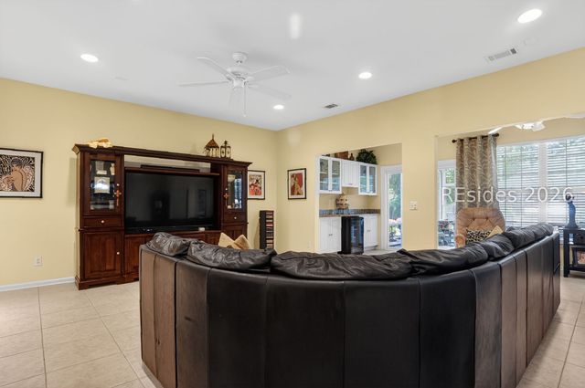 6 Raven Glass Ln, Bluffton, SC 29909