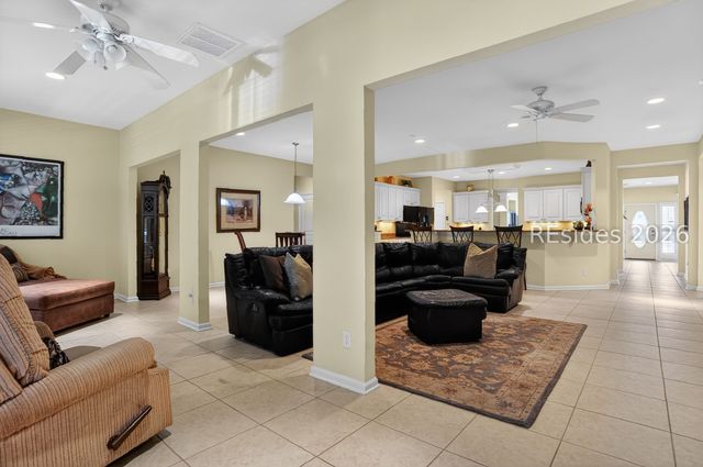 6 Raven Glass Ln, Bluffton, SC 29909