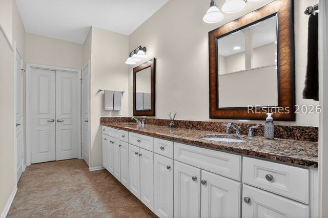 6 Raven Glass Ln, Bluffton, SC 29909