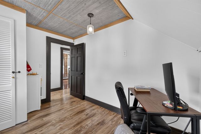 58 Grove St, Lynnfield, MA 01940