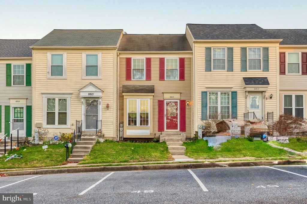 8819 GREEN NEEDLE, Baltimore, MD 21236