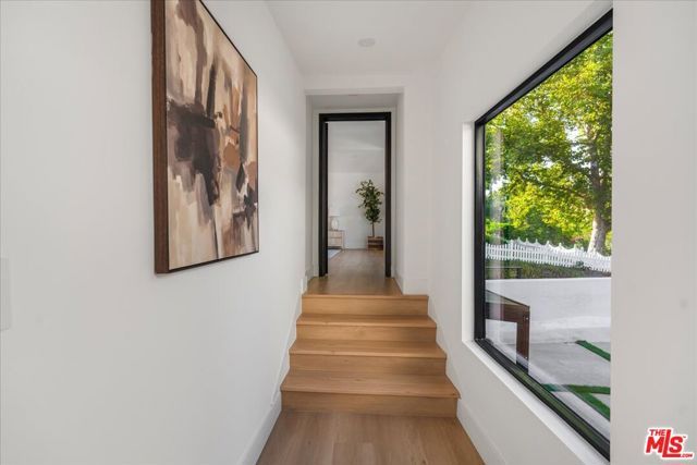 3873 Royal Woods Drive, Sherman Oaks, CA 91403