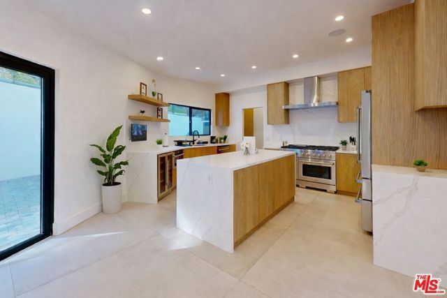 3873 Royal Woods Drive, Sherman Oaks, CA 91403