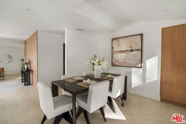 3873 Royal Woods Drive, Sherman Oaks, CA 91403