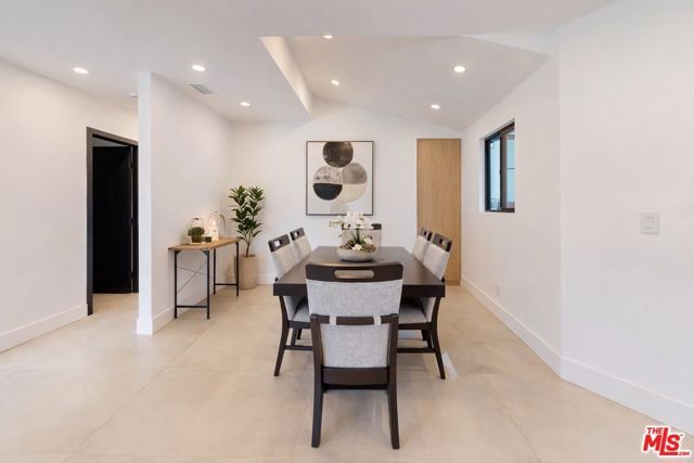 3873 Royal Woods Drive, Sherman Oaks, CA 91403