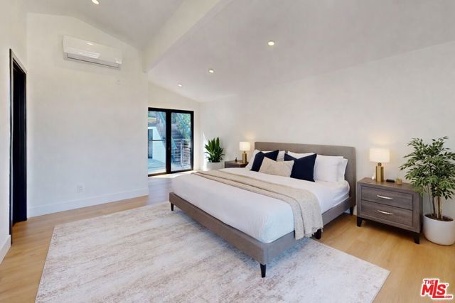 3873 Royal Woods Drive, Sherman Oaks, CA 91403