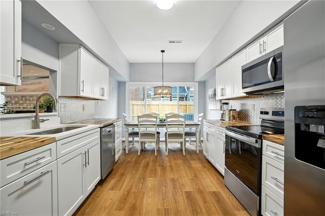 4010 Richard Lee CT, Virginia Beach, VA 23452