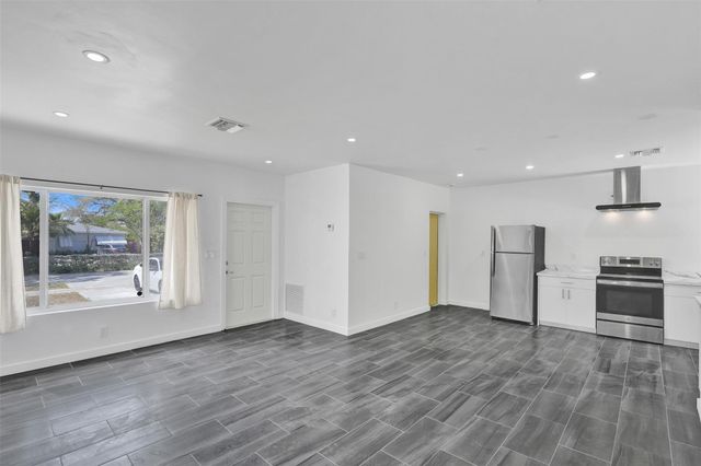 1904 SE 1st Avenue, Fort Lauderdale, FL 33316