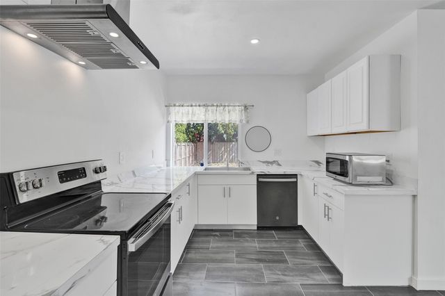 1904 SE 1st Avenue, Fort Lauderdale, FL 33316