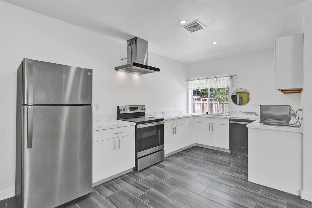 1904 SE 1st Avenue, Fort Lauderdale, FL 33316