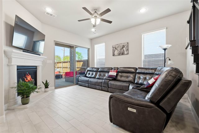 2200 7th Avenue, Flower Mound, TX 75028