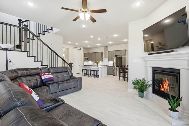 2200 7th Avenue, Flower Mound, TX 75028