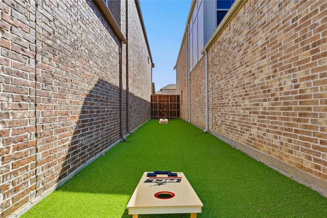 2200 7th Avenue, Flower Mound, TX 75028