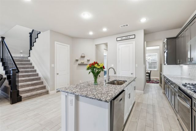 2200 7th Avenue, Flower Mound, TX 75028