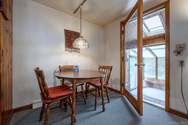 207 Horton Lane, Port Ewen, NY 12429
