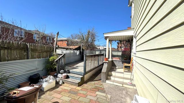 46-30 161st Street, Flushing, NY 11358