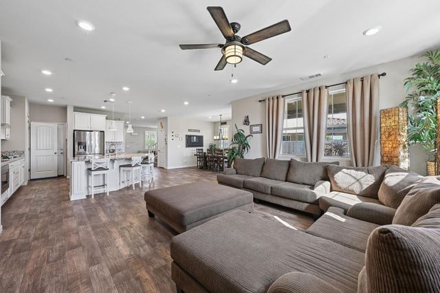 5081 Maestro Way, Roseville, CA 95747