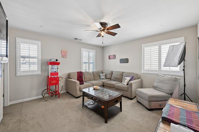 5081 Maestro Way, Roseville, CA 95747
