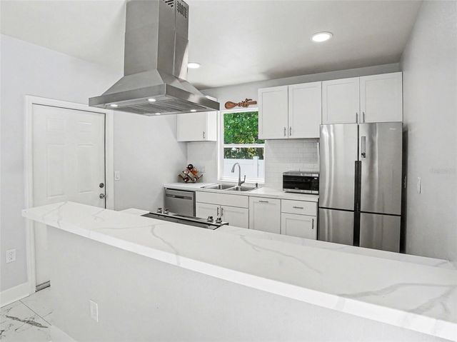 3954 S SANFORD AVENUE, Sanford, FL 32773