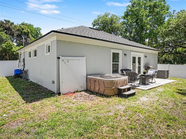 3954 S SANFORD AVENUE, Sanford, FL 32773