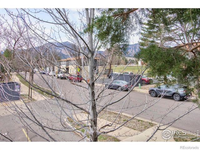 750 W Moorhead Circle A, Boulder, CO 80305