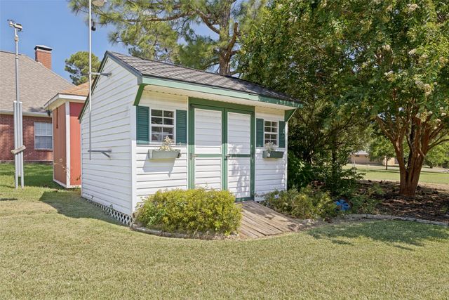 108 Texoma Terrace Road, Denison, TX 75020