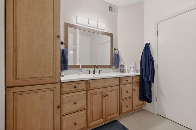6800 Vista Del Norte Road NE 913, Albuquerque, NM 87113