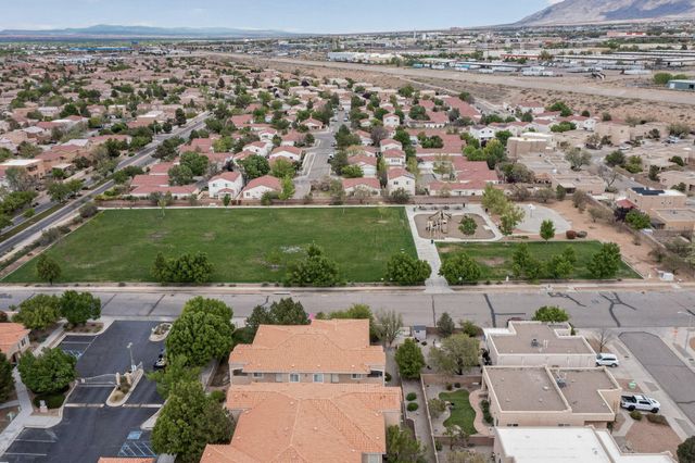6800 Vista Del Norte Road NE 913, Albuquerque, NM 87113
