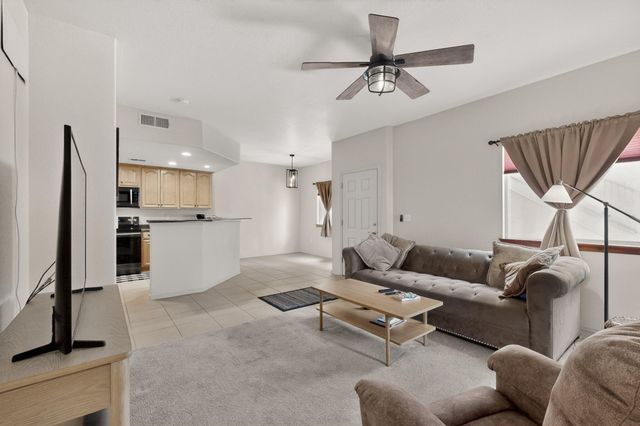 6800 Vista Del Norte Road NE 913, Albuquerque, NM 87113