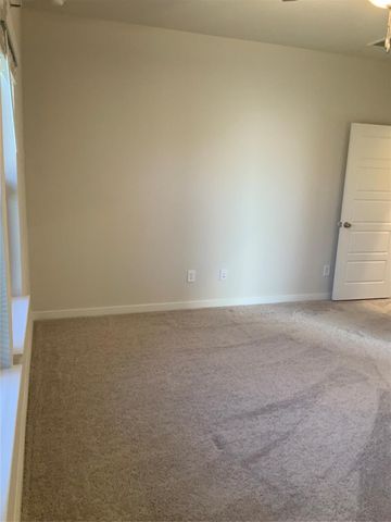 8606 Lake Groove Lane, Baytown, TX 77523