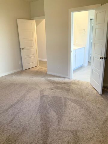 8606 Lake Groove Lane, Baytown, TX 77523