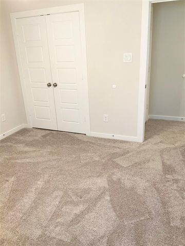 8606 Lake Groove Lane, Baytown, TX 77523