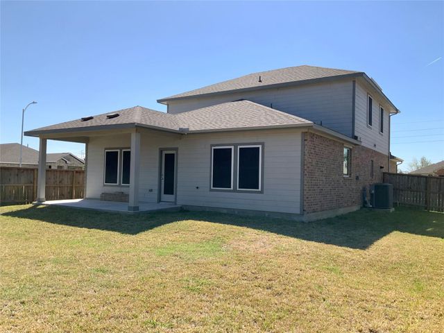 8606 Lake Groove Lane, Baytown, TX 77523