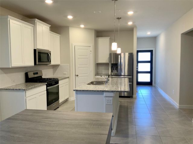 8606 Lake Groove Lane, Baytown, TX 77523