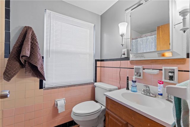 500 Thompson Ave, Clairton, PA 15025