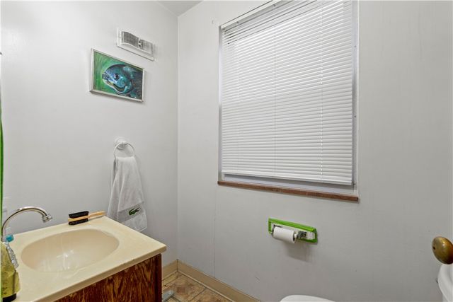 500 Thompson Ave, Clairton, PA 15025