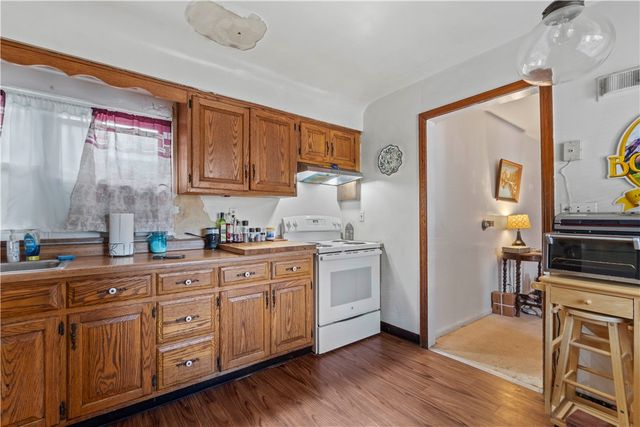 500 Thompson Ave, Clairton, PA 15025