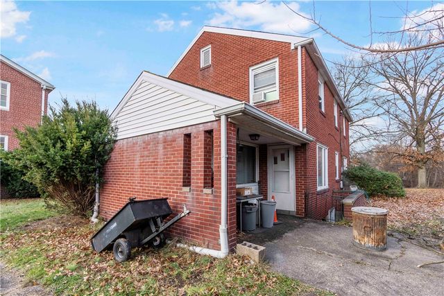 500 Thompson Ave, Clairton, PA 15025