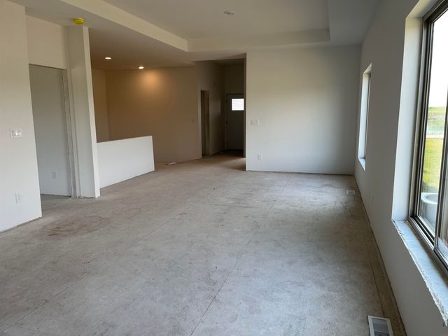 1789-8 Golf Course Boulevard, Independence, IA 50644