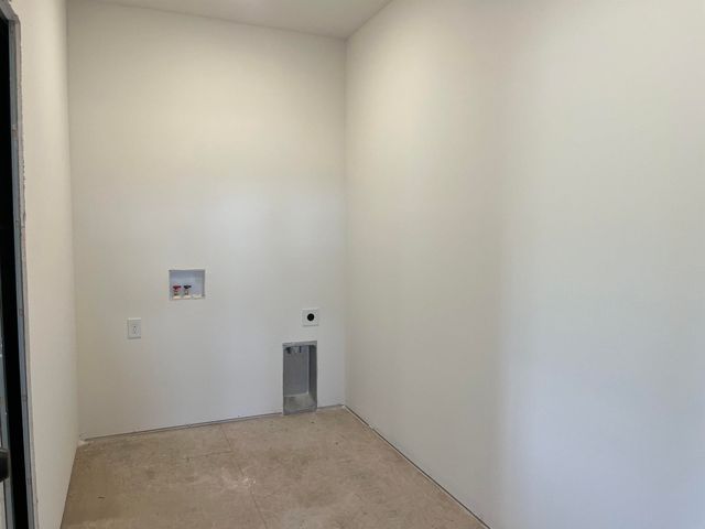 1789-8 Golf Course Boulevard, Independence, IA 50644