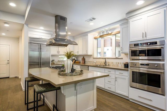 6 Barneson Avenue, San Mateo, CA 94402