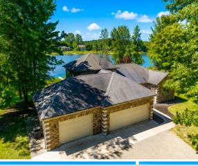 9613 Fawn Ridge Road, Morton Twp, MI 49346