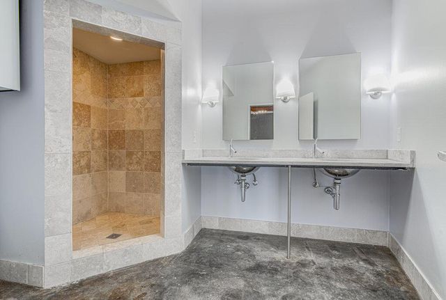 311 W 5TH ST 703, Austin, TX 78701
