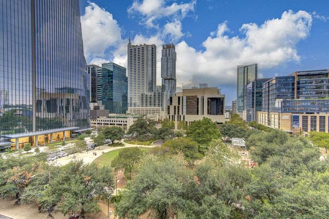 311 W 5TH ST 703, Austin, TX 78701