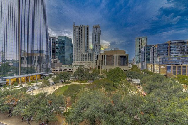311 W 5TH ST 703, Austin, TX 78701