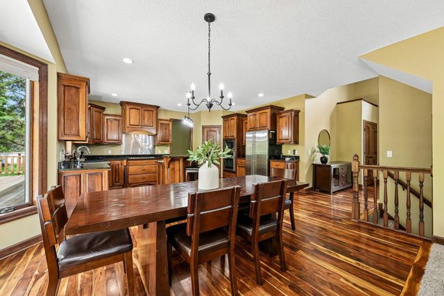 18658 Ponderosa Court, Eden Prairie, MN 55347