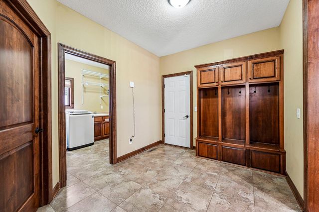 18658 Ponderosa Court, Eden Prairie, MN 55347
