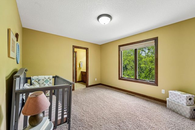 18658 Ponderosa Court, Eden Prairie, MN 55347