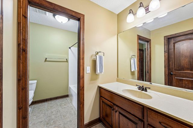 18658 Ponderosa Court, Eden Prairie, MN 55347